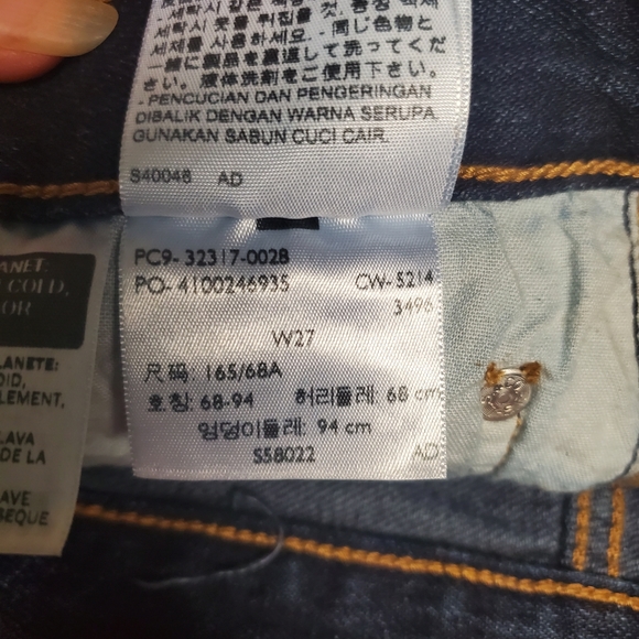 Levi's 501 Button Up Fly Shorts - Picture 4 of 10